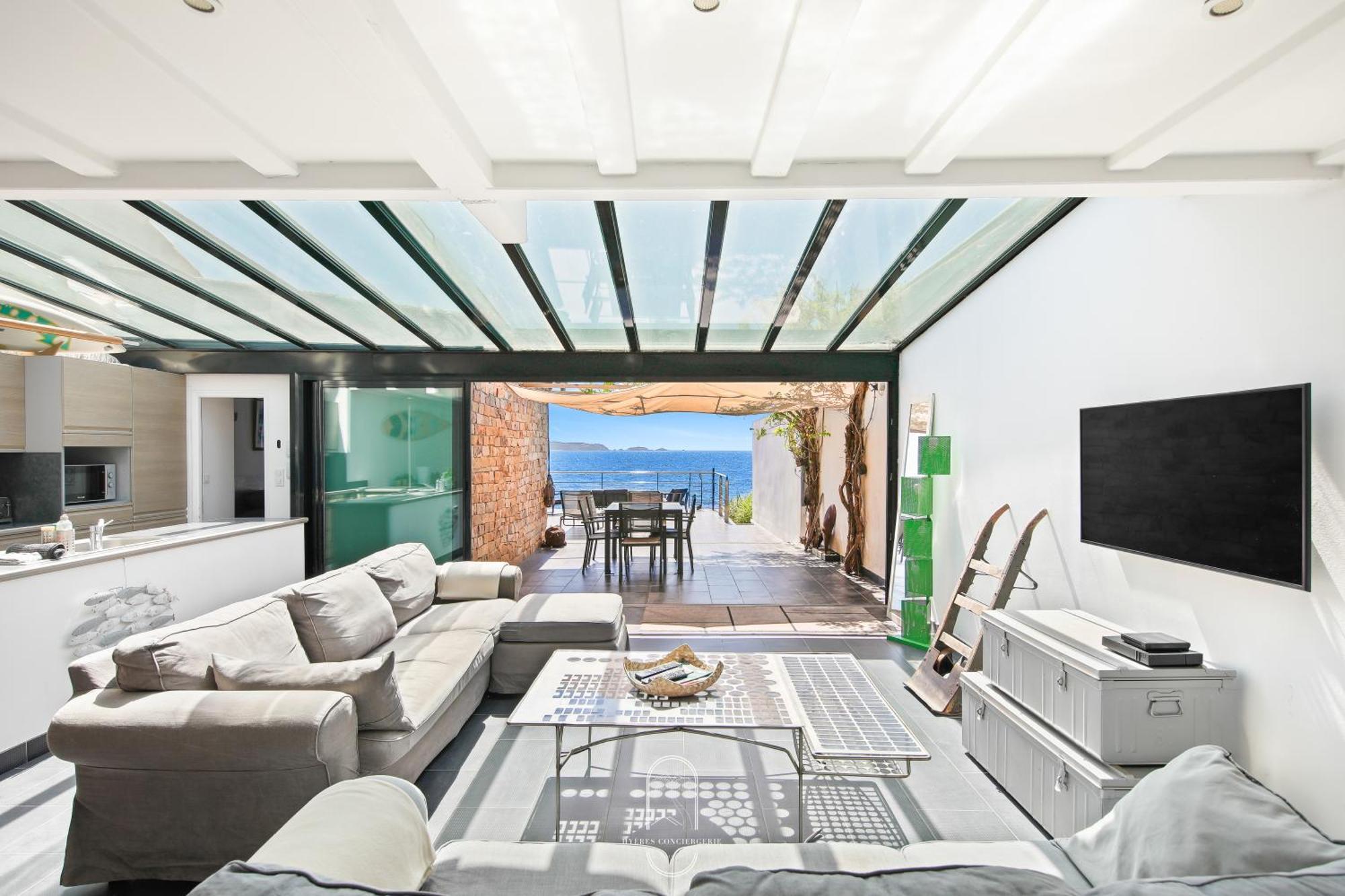 Maison Sur L'Eau-Hyeres-Almanarre-Parkings Clim Wifi By Hc Zewnętrze zdjęcie
